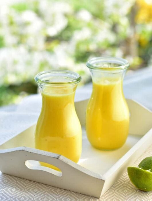 smoothie ananas-banan-limonka pineapple banana and lime smoothie