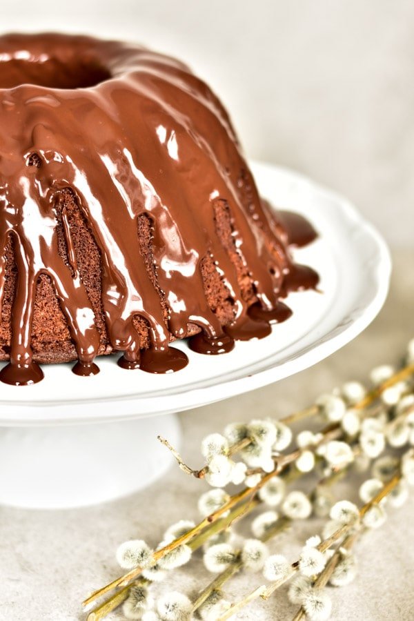 shiny chocolate glaze on chocolate orange bundt cake