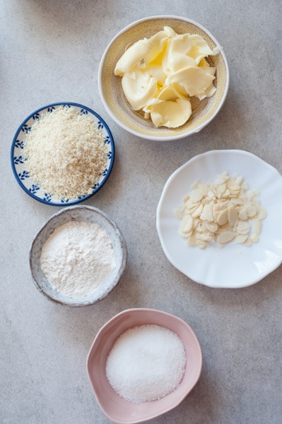 ingredients for almond crumble