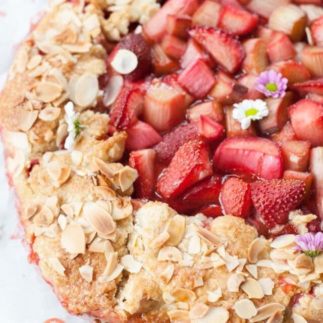 Strawberry Rhubarb Galette (+VIDEO) - Everyday Delicious
