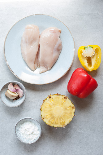 ingredients needed to prepare sweet and sour chicken with pineapple