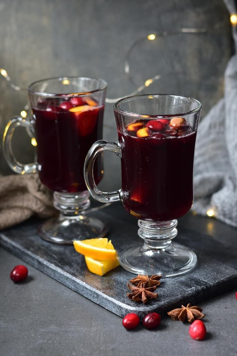 cranberry orange mulled wine in two glasses