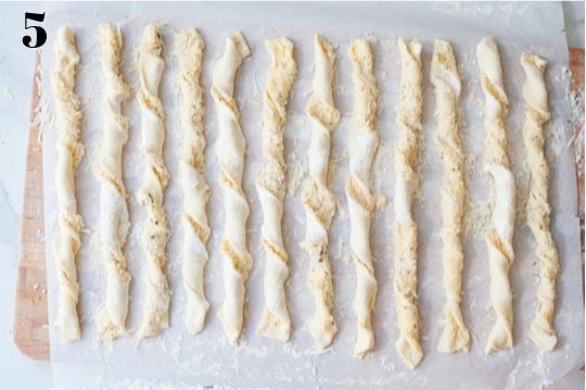 twisted puff pastry strips