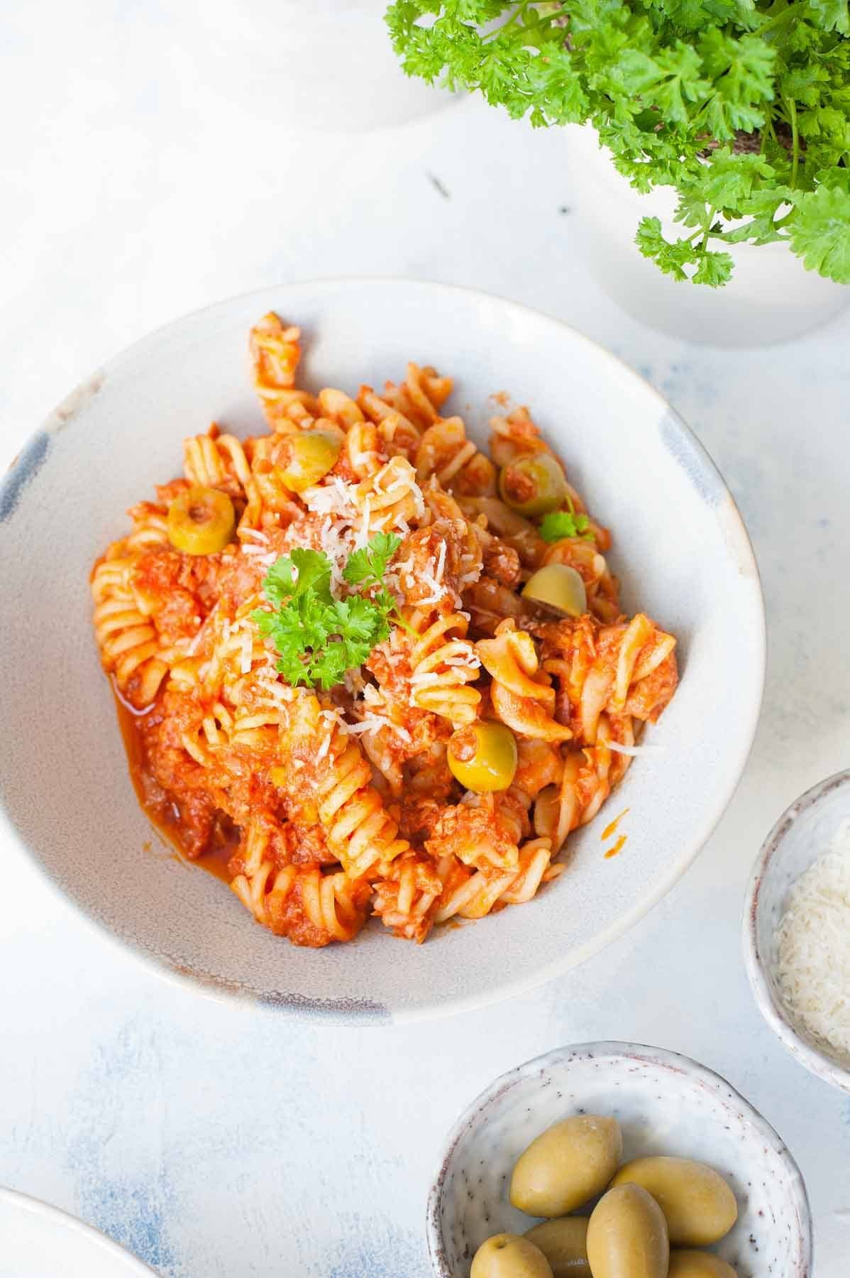 Tuna Pasta with Tomatoes and Olives (VIDEO) Everyday Delicious