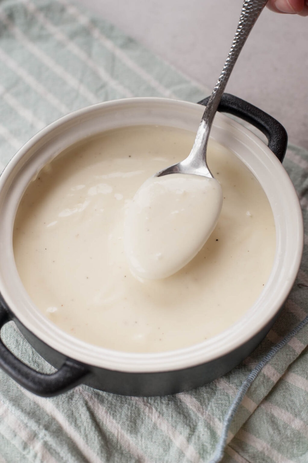 How to make bechamel sauce - an easy and foolproof recipe