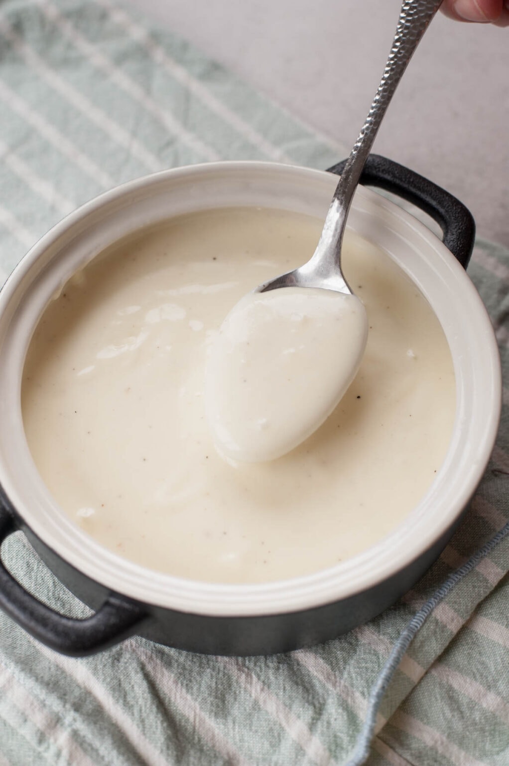 How to make bechamel sauce - an easy and foolproof recipe