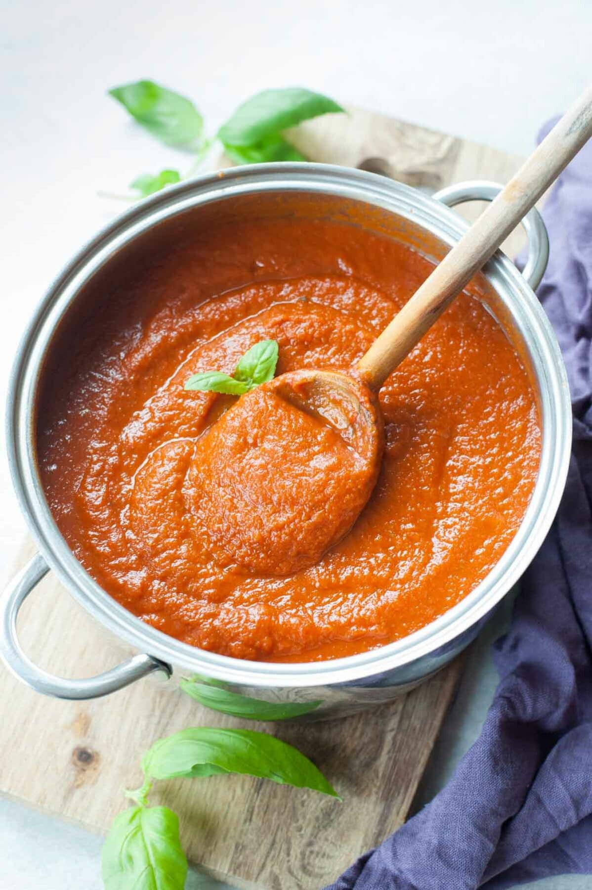Meatless tomato sauce in a pot.