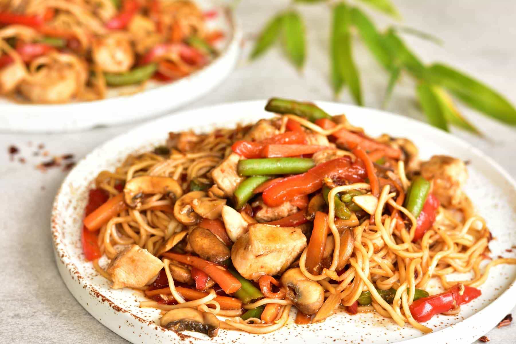 Sweet And Sour Chicken With Noodles And Vegetables Everyday Delicious