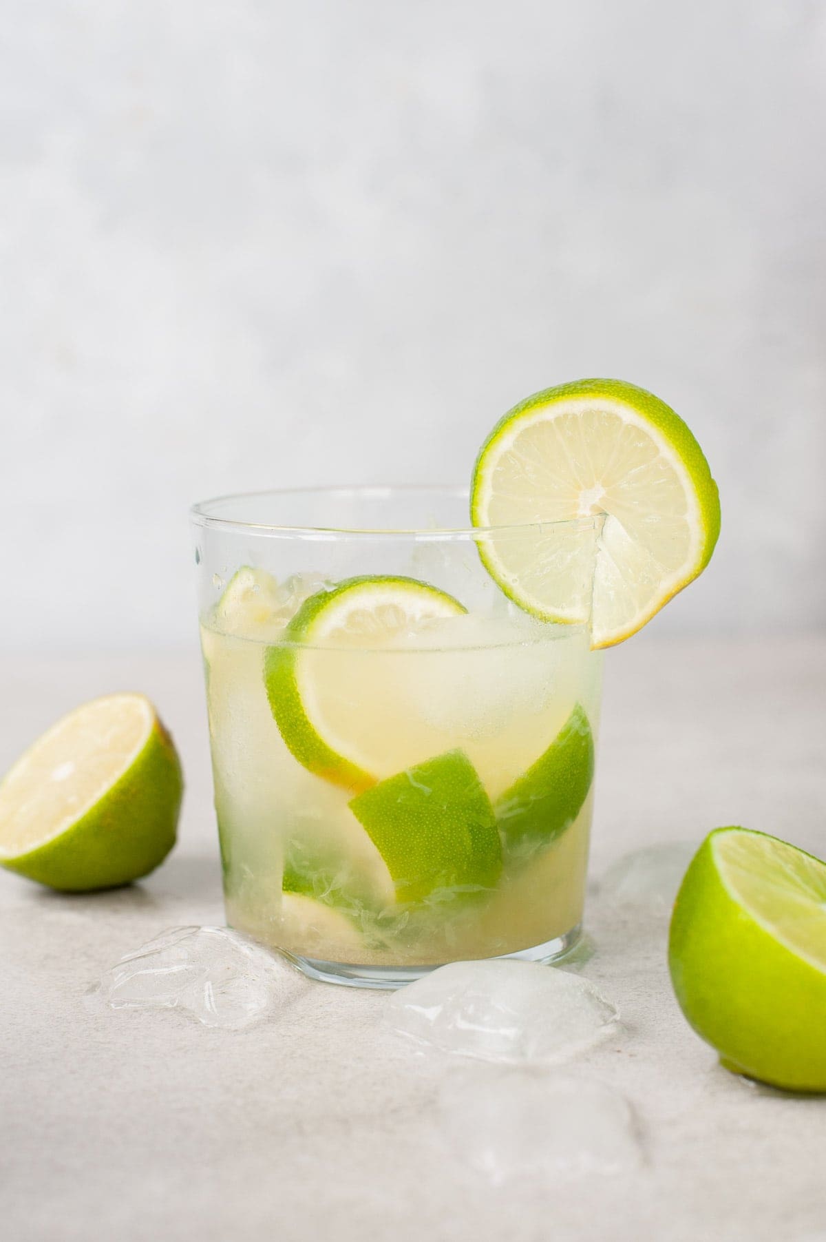 How to make Caipirinha (classic recipe + 4 fruit variations!)