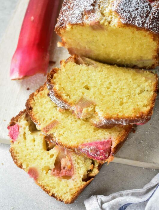 rhubarb cake