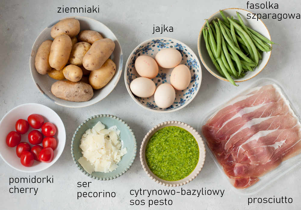 Składniki potrzebne do przygotowania sałatki z ziemniakami i sosem pesto.