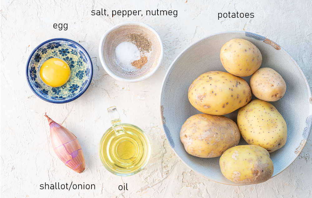 Labeled ingredients for German potato pancakes.