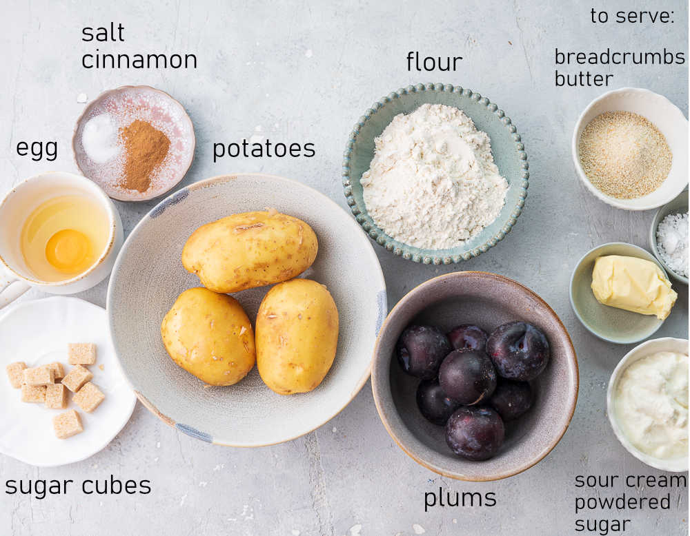 Labeled ingredients for knedle.