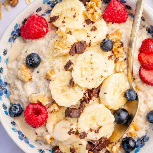 Banana Oatmeal - Everyday Delicious